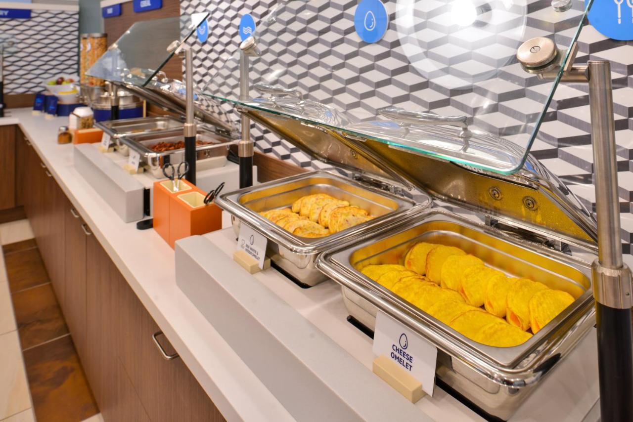 Holiday Inn Express Asheville Woodfin By Ihg Exteriör bild